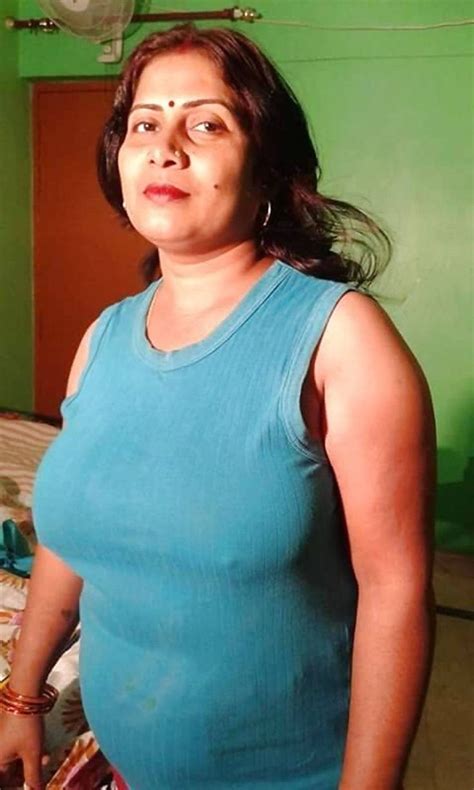 Indian Bhabhi Nude